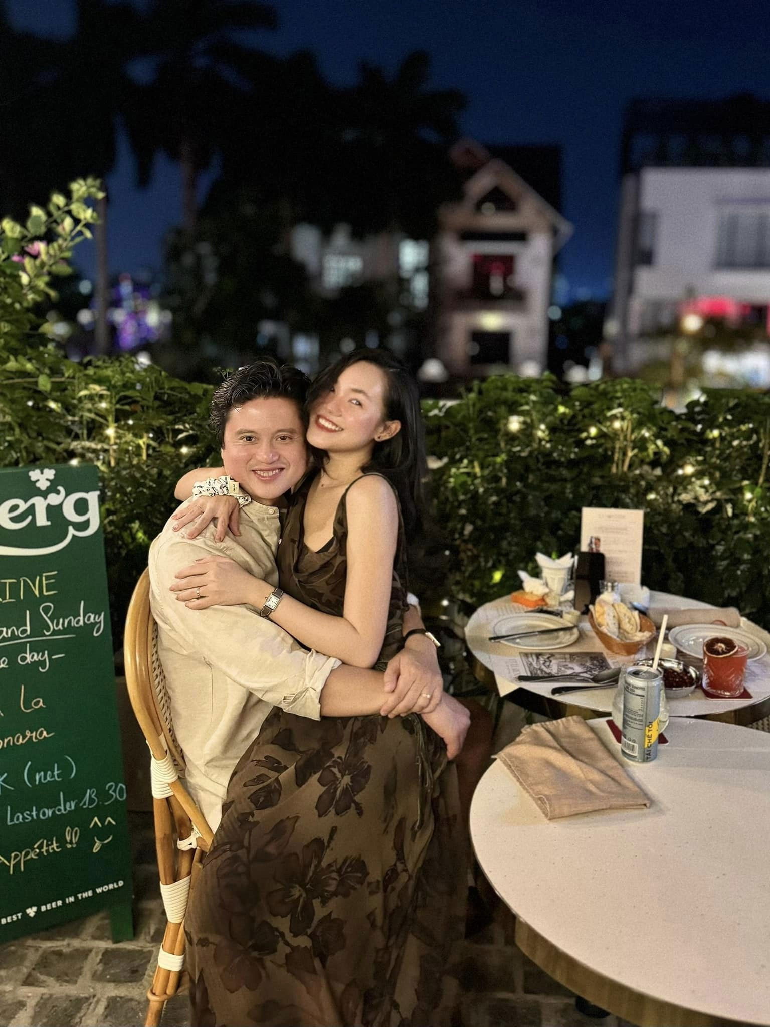 Cuộc sống hiện tại của MC xinh đẹp nghỉ VTV lấy chồng nhạc trưởng hơn 15 tuổi-7