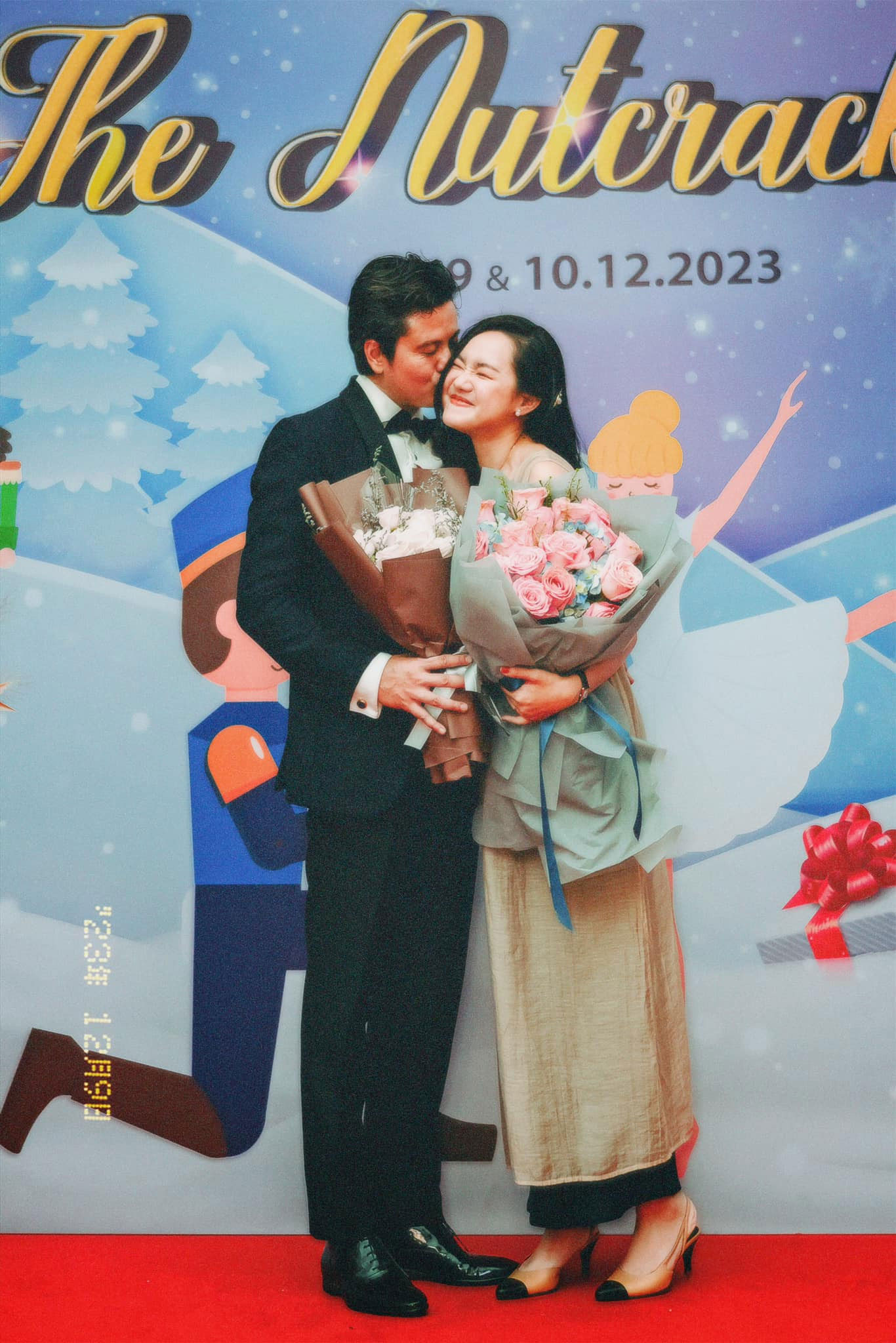 Cuộc sống hiện tại của MC xinh đẹp nghỉ VTV lấy chồng nhạc trưởng hơn 15 tuổi-8