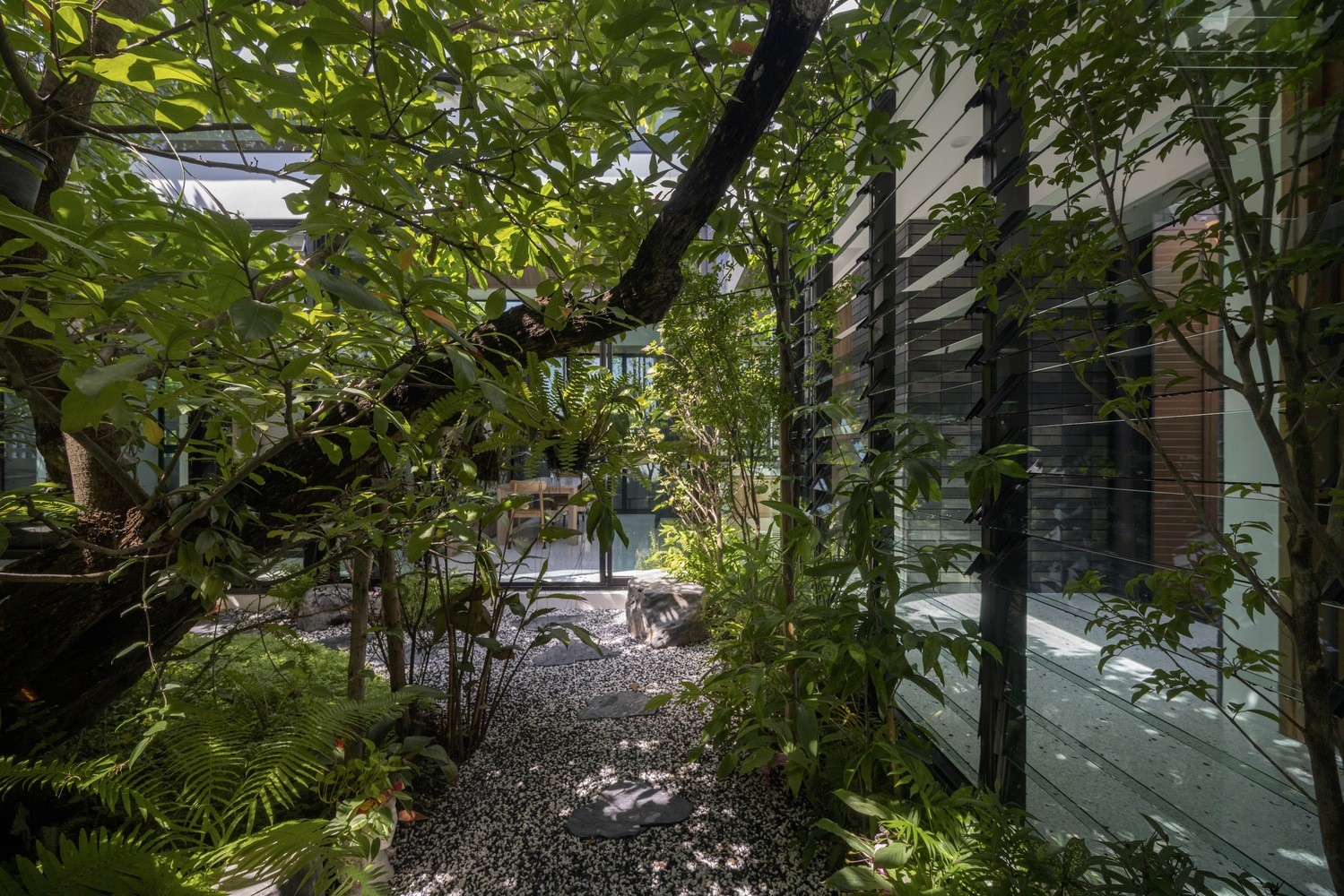 Chiêm ngưỡng mẫu nhà vườn biến cây xanh thành điều hòa không khí-4