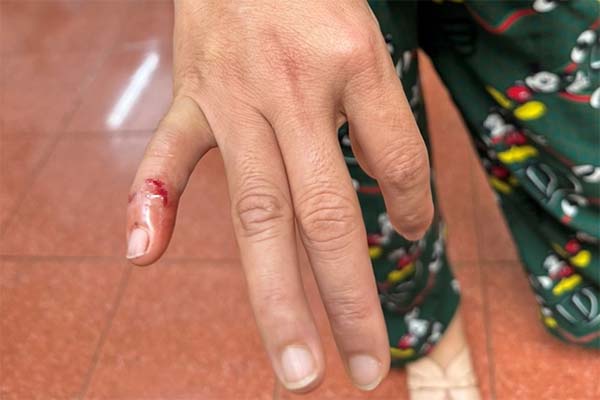 Cơ quan chức năng lên tiếng vụ nữ sinh ở trọ tại Hà Nội phát hiện chủ nhà lắp camera quay lén trong phòng tắm-3