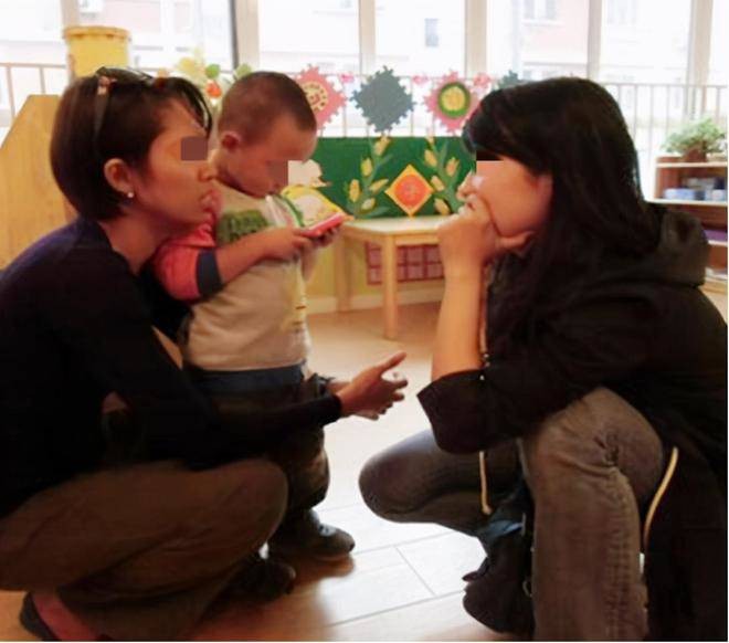 Con đi mẫu giáo cả tháng không lên lạng nào còn sụt ký, mẹ đến trường thấy bữa trưa thì chết đứng-2