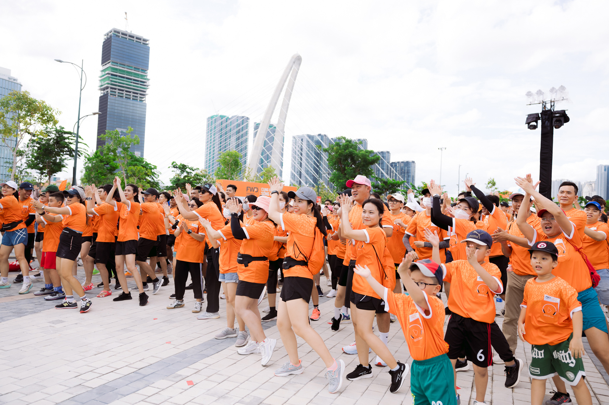 ‘Cung đường chạy độc đáo, đa trải nghiệm của Bảo hiểm Nhân thọ FWD-2