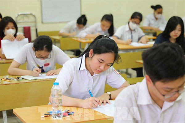 1 triệu sĩ tử bước vào môn thi đầu tiên tốt nghiệp THPT 2024-4