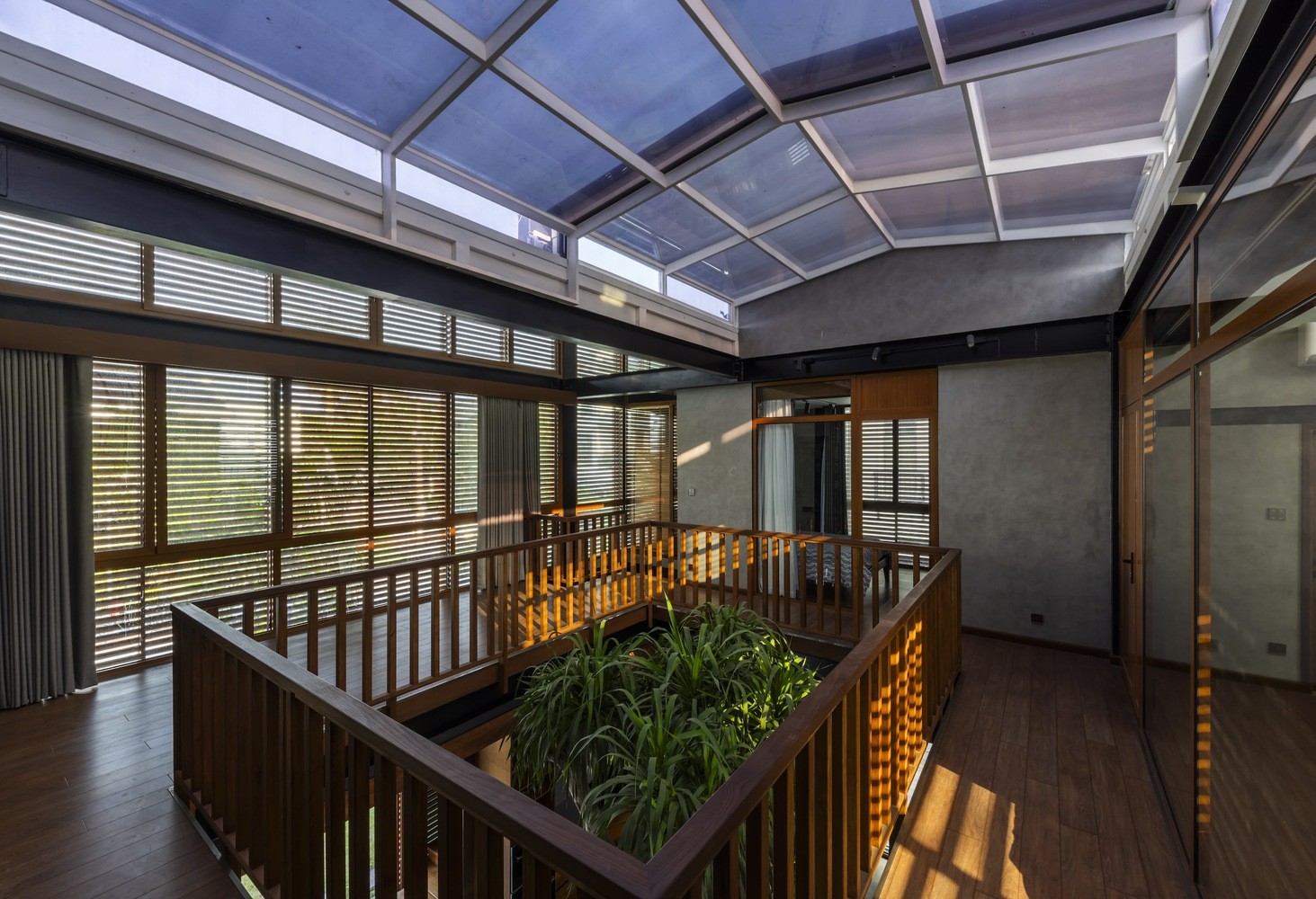 Nhà khung thép cửa chớp đơn giản mà hợp phong thủy-8