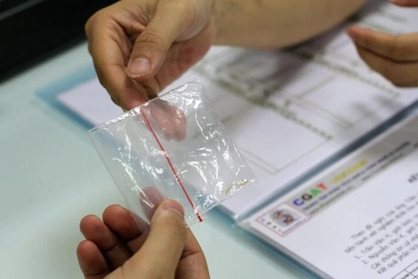 Xét nghiệm ADN hé lộ thai nhi trong bụng người mẹ không phải con ruột-2