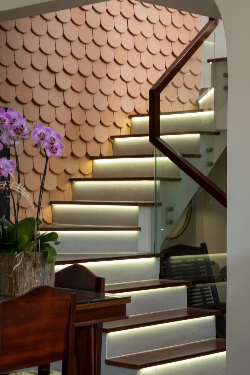 Ngôi nhà hiện đại với cảm hứng từ gạch nung truyền thống-13