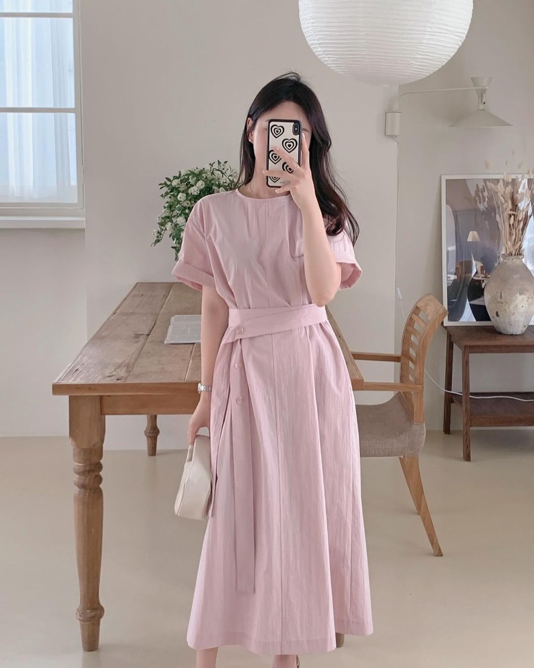 5 kiểu đầm chiết eo thon thả cho nàng eo bánh mì-4