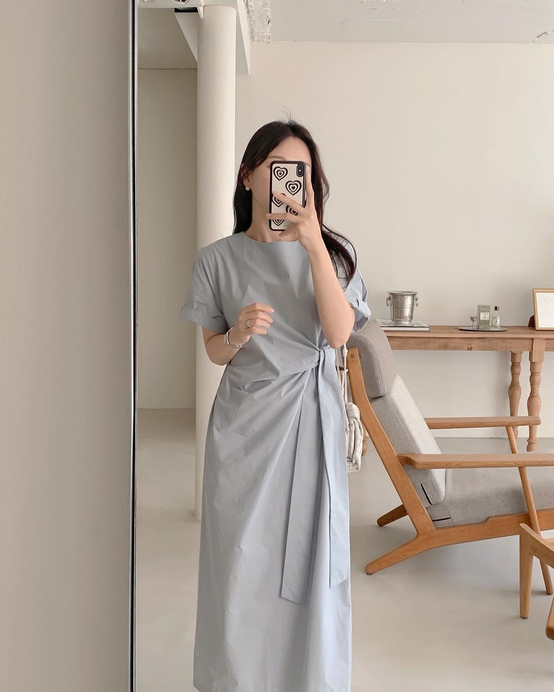 5 kiểu đầm chiết eo thon thả cho nàng eo bánh mì-7