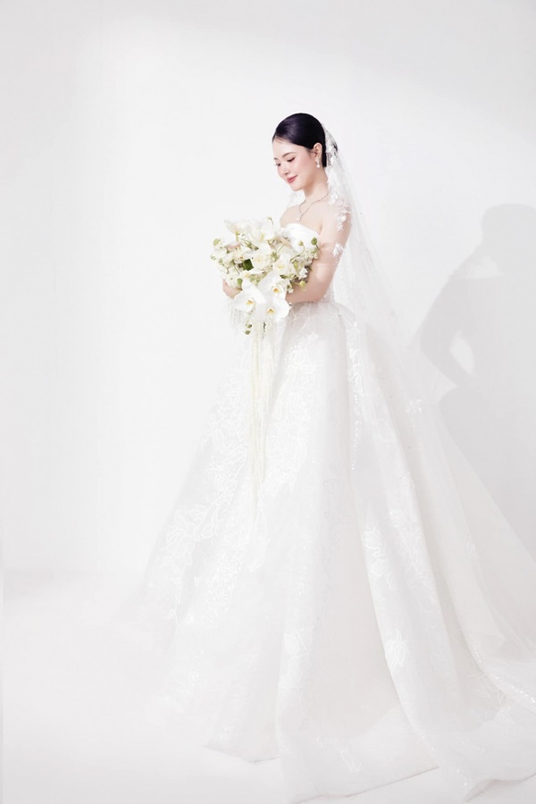 Midu tình tứ với chồng thiếu gia trong bộ ảnh cưới trước thềm hôn lễ-14