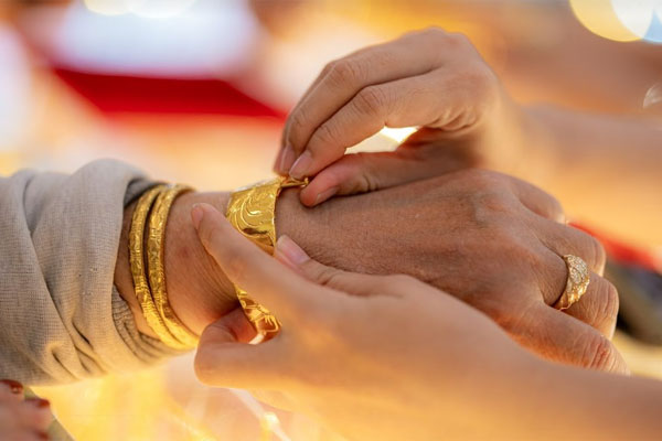 Giá vàng hôm nay 28/6/2024 bất ngờ tăng mạnh, vàng nhẫn leo thang-1