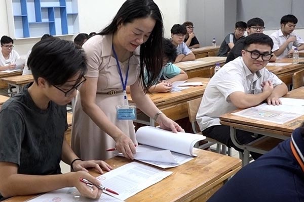 Gợi ý đáp án môn Vật lý thi tốt nghiệp THPT 2024-6