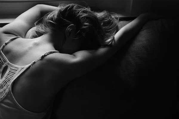 Dùng nước vâng lời, người đàn ông hại đời hàng trăm phụ nữ-1