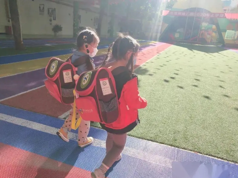 Cha mẹ khôn ngoan lười” làm 3 việc này: Càng ít thực hiện, con cái càng có tương lai hứa hẹn hơn-2