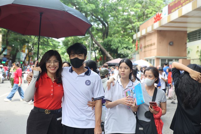 Những tình huống bất ngờ ‘khó đỡ’ khi thí sinh rời phòng thi-6