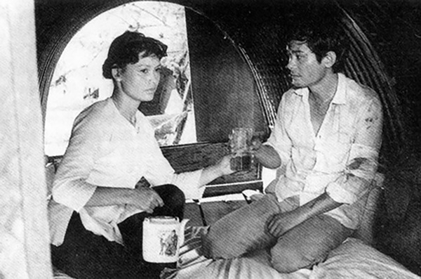 Con gái định cư ở Mỹ, NSND Minh Châu U70 sống một mình bên chú chó nhỏ-5