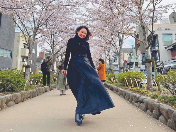 Con gái định cư ở Mỹ, NSND Minh Châu U70 sống một mình bên chú chó nhỏ-17