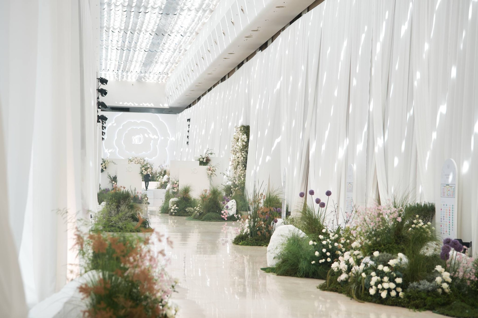 Bên trong đám cưới cấm trẻ em đến của Midu và chồng thiếu gia-18