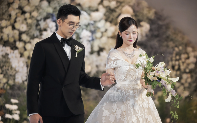 Tình cũ thông báo không dự đám cưới của Midu và thiếu gia Minh Đạt-4