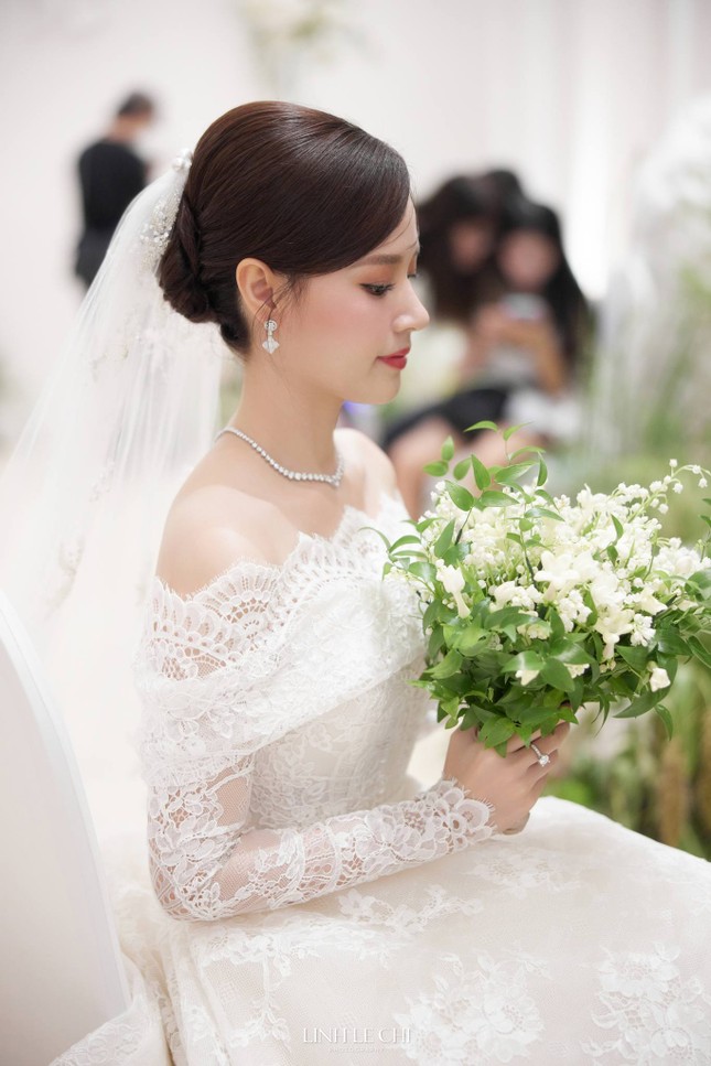 Cô dâu hào môn Midu diện thiết kế trong bộ sưu tập mới nhất của Elie Saab-4