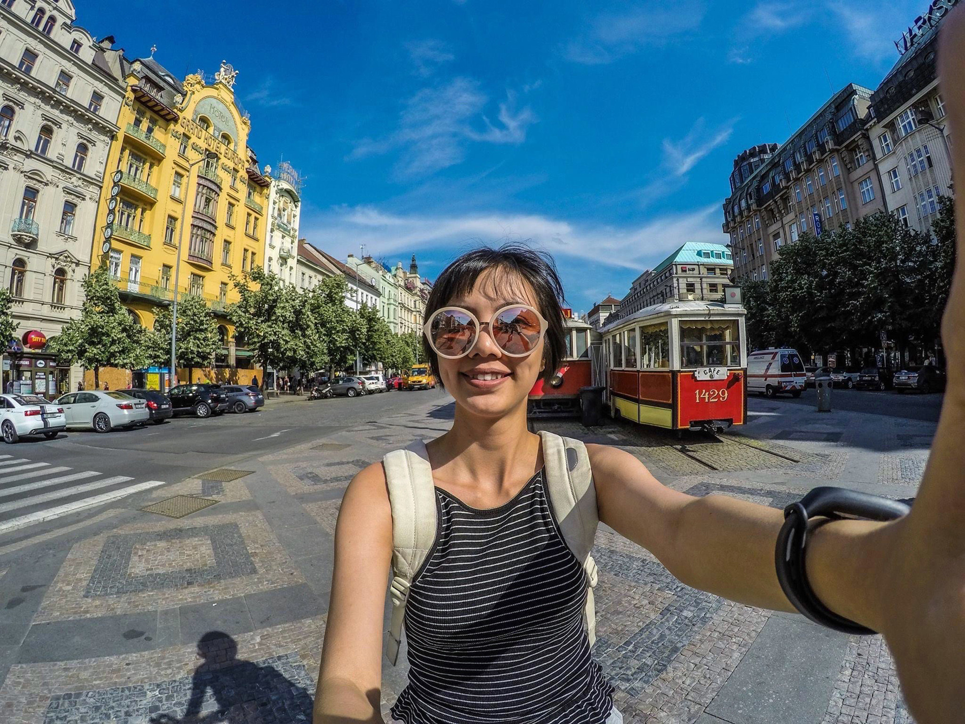 Nữ cơ phó Việt nhìn thấy sao băng từ buồng lái, tiết lộ đặc quyền của phi công-6