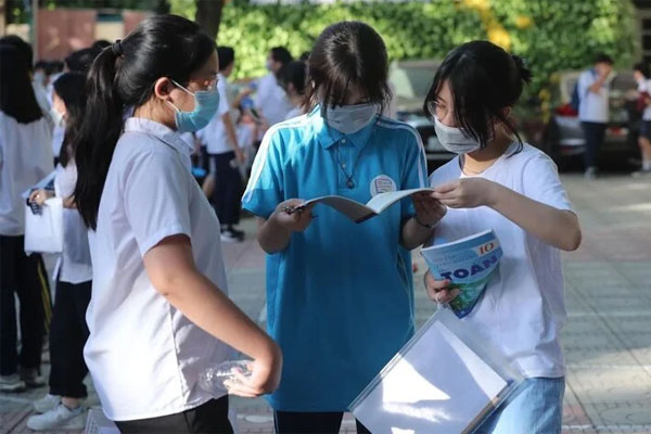 Khi nào Hà Nội công bố điểm chuẩn thi vào lớp 10 công lập 2024?-1