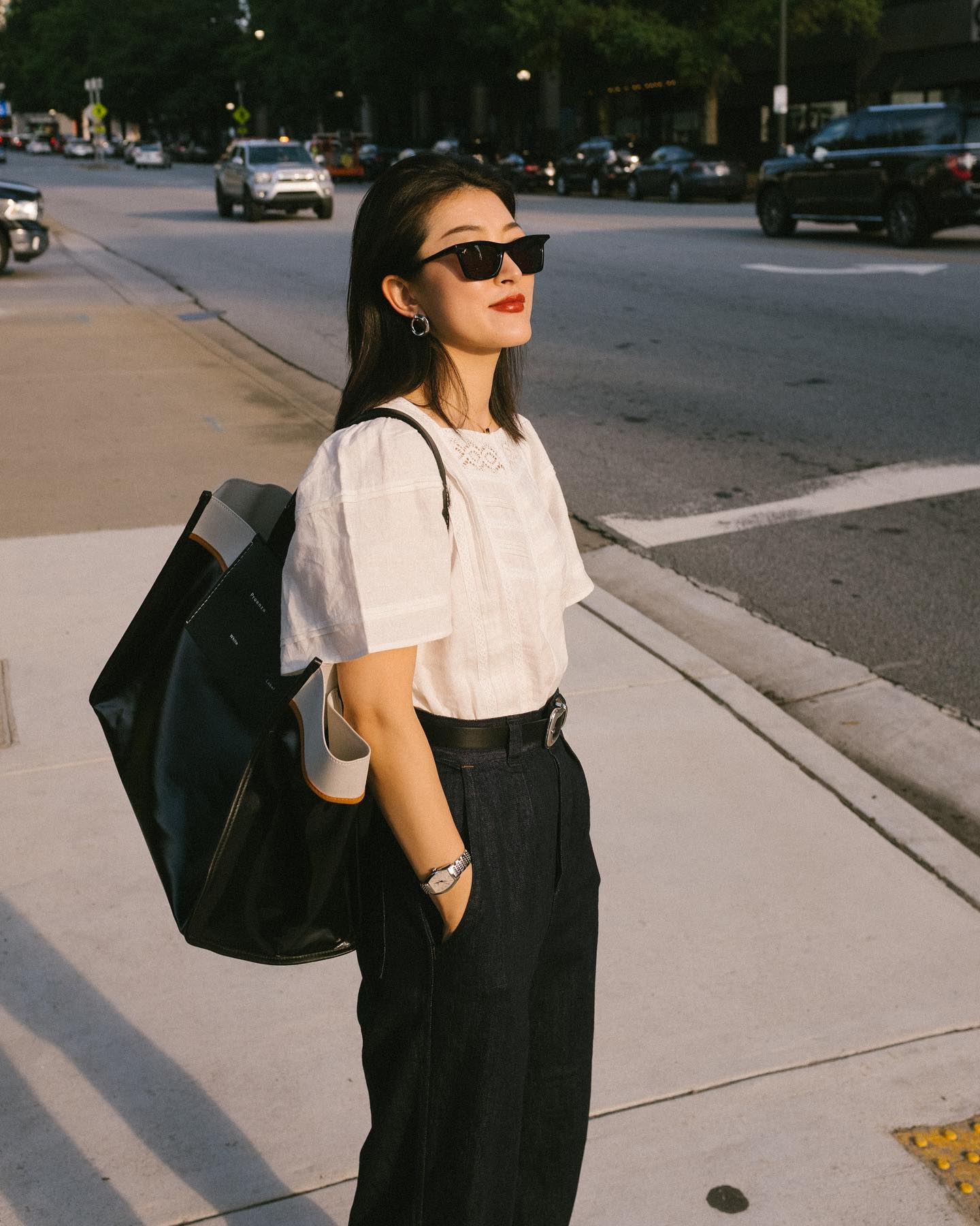 5 món phụ kiện quý cô trên 40 tuổi nên sắm để giúp mọi bộ cánh trông sang hơn-5