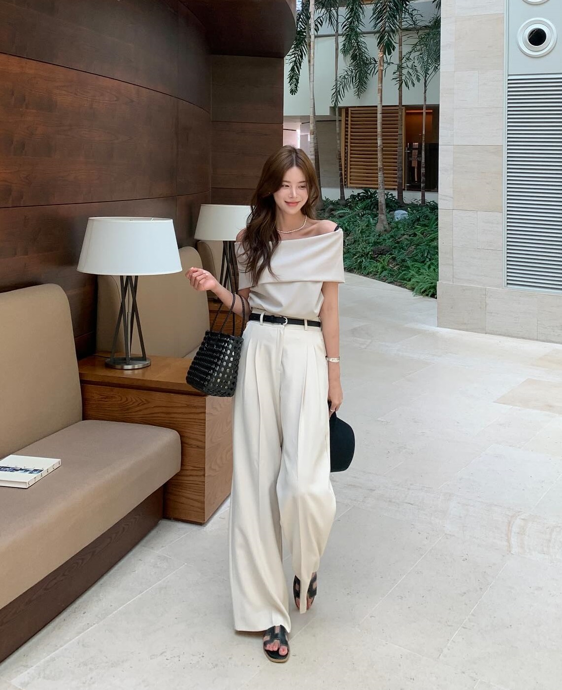 5 món phụ kiện quý cô trên 40 tuổi nên sắm để giúp mọi bộ cánh trông sang hơn-6