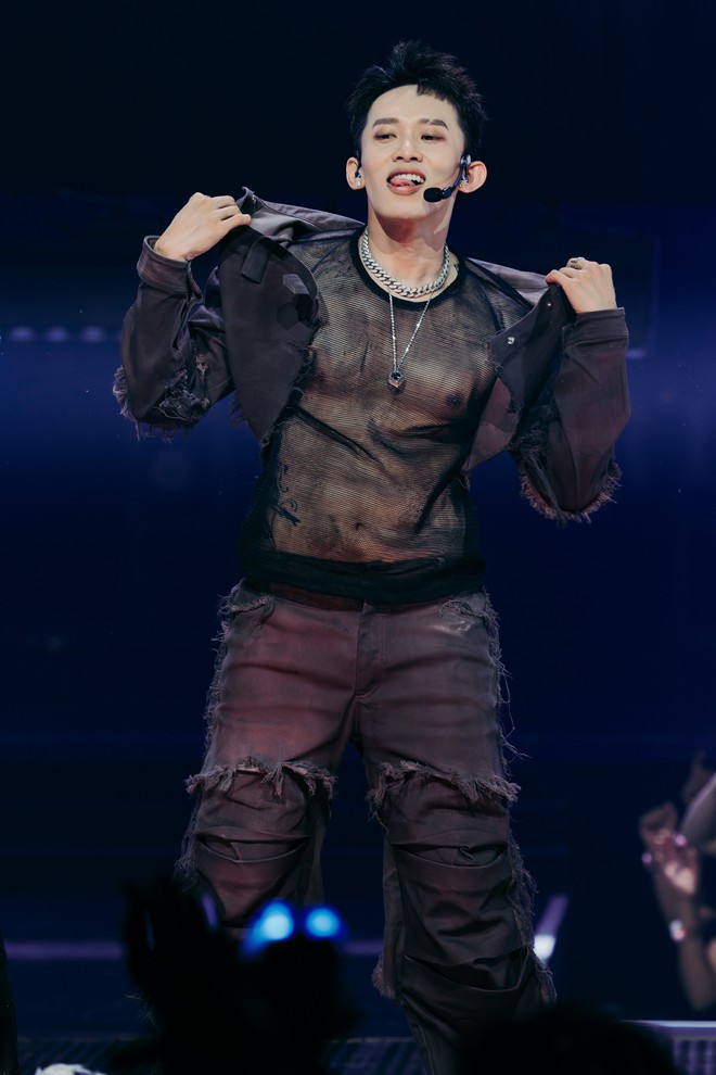 Không nhận ra danh thủ Hồng Sơn-2