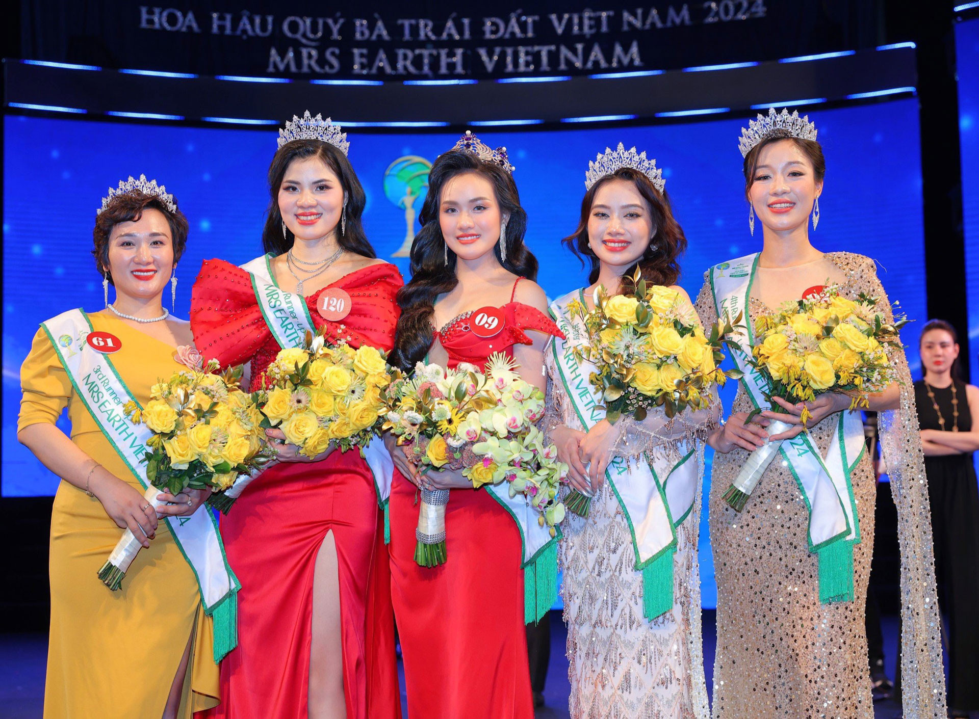 Cựu giám đốc ngân hàng đăng quang Mrs Earth Vietnam 2024-2