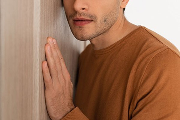 Từ khi lấy chồng già, vợ cũ chu cấp cho tôi rất nhiều tiền bạc-2