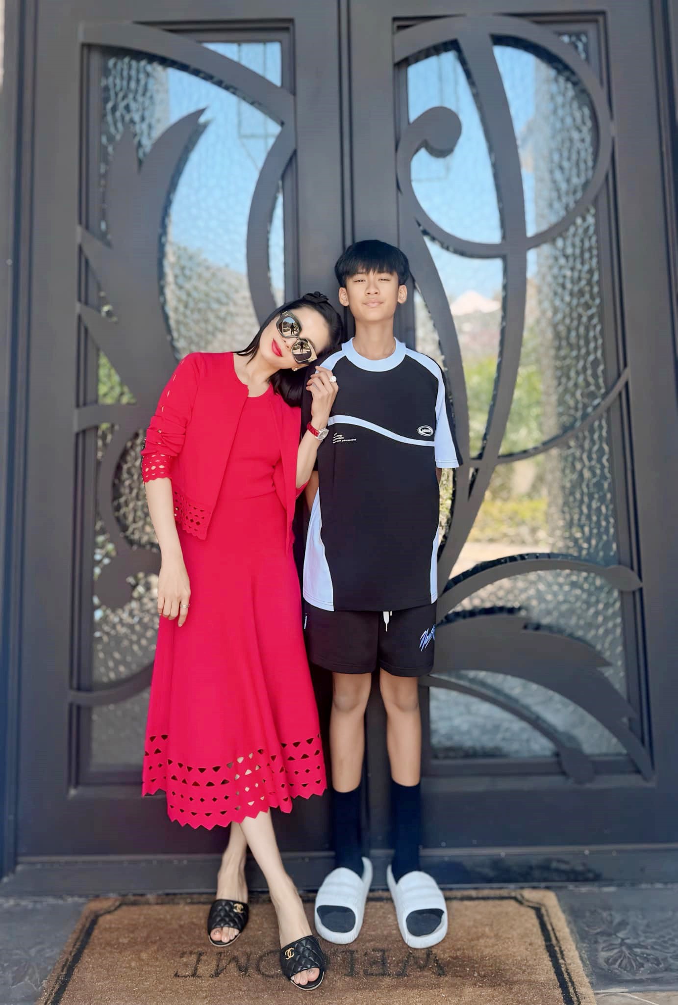 Chàng quý tử của nữ hoàng phòng trà: 13 tuổi chuẩn bị tiếp quản cơ ngơi triệu đô ở Mỹ-5