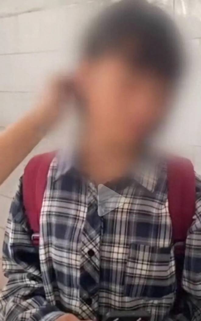 Vô tình xem video trên mạng, ông bố tá hoả biết nguyên nhân con gái cấp 2 bị tâm thần, lập tức báo cảnh sát-1