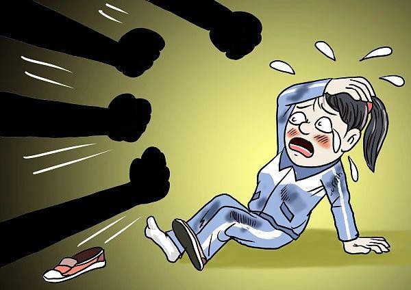 Vô tình xem video trên mạng, ông bố tá hoả biết nguyên nhân con gái cấp 2 bị tâm thần, lập tức báo cảnh sát-3