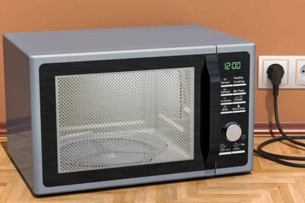 Tại sao bạn ngửi thấy mùi tanh khi lau nhà?-3