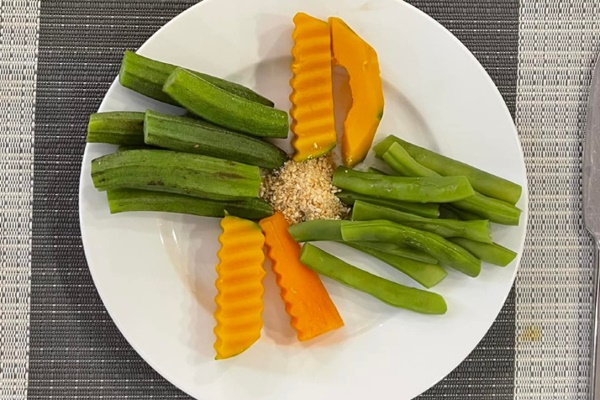 Tác dụng bất ngờ khi ăn rau, canh trước thịt, cá, cơm-1