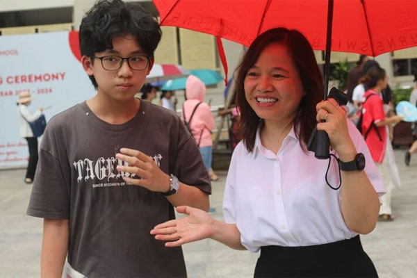 Hiệu trưởng THPT Đoàn Kết: Điểm chuẩn năm nay là món quà cho học sinh dũng cảm đăng ký-1