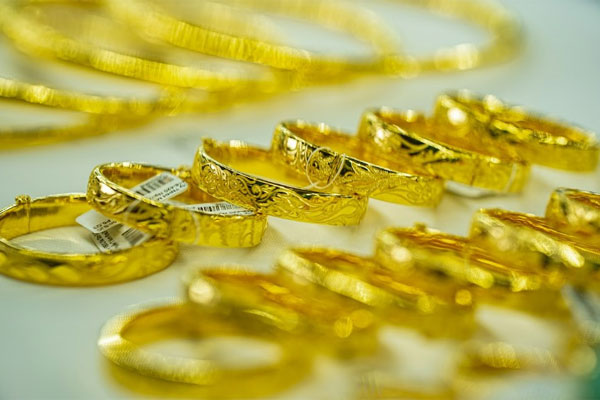 Giá vàng hôm nay 2/7/2024 bật tăng, kéo giá vàng nhẫn đi lên-1