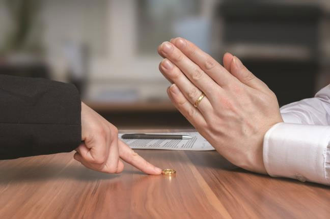 Vừa ly hôn, tôi nhận ra mình mắc sai lầm nghiêm trọng nhưng không thể cứu vãn-1