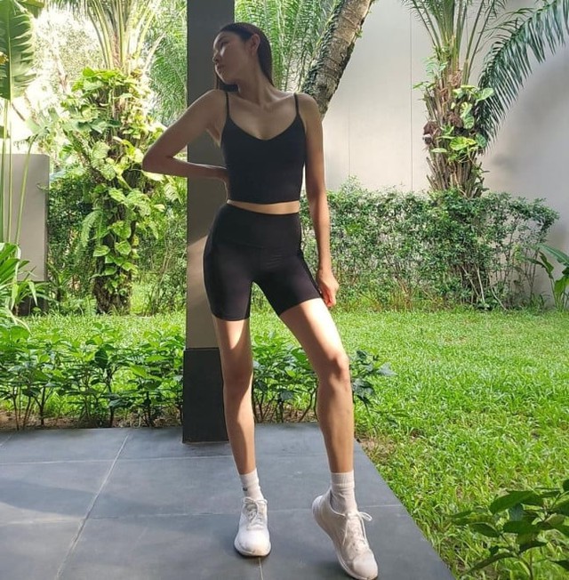 Mỹ nhân Hàn khoe chân dài tại Phú Quốc-2