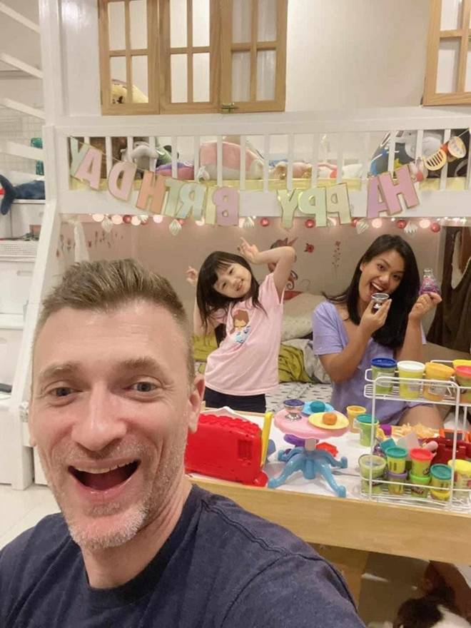 Con trai Lệ Quyên vừa được mẹ tặng biệt thự 38 tỷ ở Mỹ, giờ được hứa hôn với cô gái lai Tây xinh xắn-3