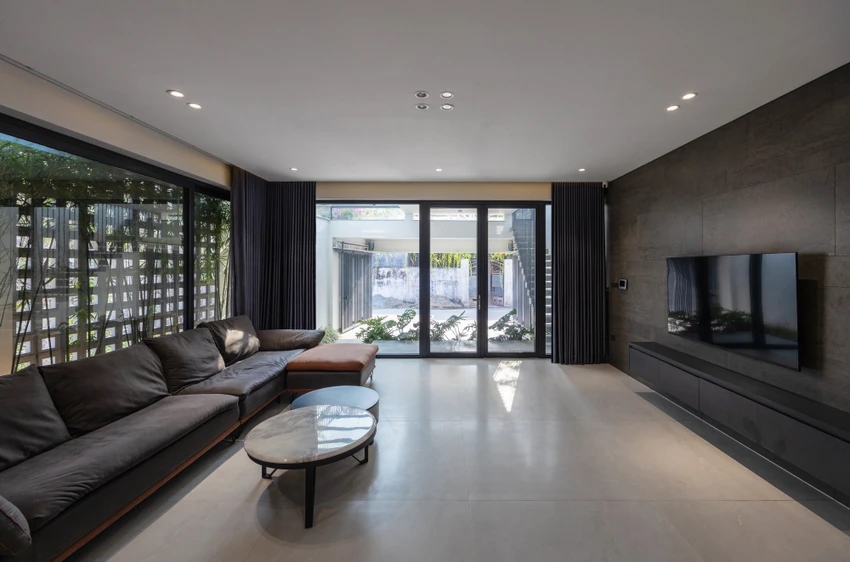 Chiêm ngưỡng ngôi nhà hình ziczac ở TP Vinh-10