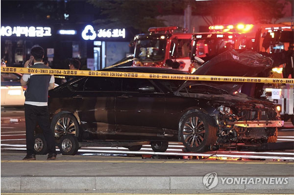 Xe điên đâm tử vong nhiều người ở trung tâm thủ đô Seoul-1