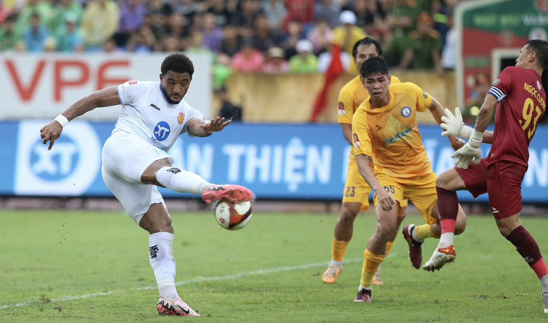 Tuyển Việt Nam: HLV Kim Sang Sik muốn nâng cấp, cần V-League lên đời-2