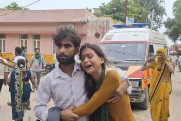 Sốc: Giẫm đạp kinh hoàng tại hội chợ vui chơi ở trường học, ít nhất 30 trẻ em tử vong-5