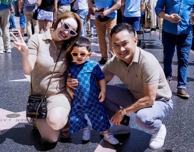 Lên chức mẹ 2 con, Võ Hạ Trâm được chồng Ấn Độ cưng chiều, bế bụng bầu đưa ái nữ đi du lịch hè khắp nơi-6