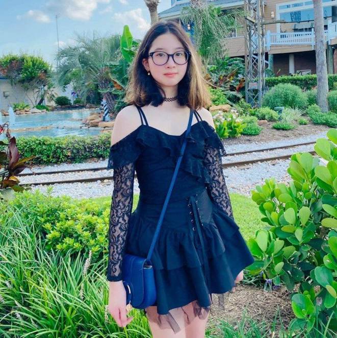 Nữ diễn viên Gái nhảy” làm mẹ đơn thân, con gái dậy thì cao 1m7 xinh như mộng, được học cẩn thận bên Mỹ-2