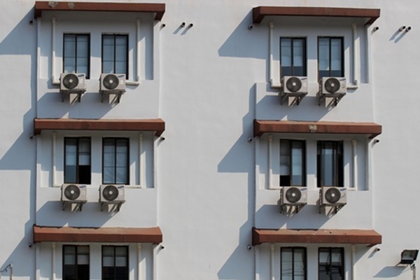 Có nên sử dụng điều hòa khi nguồn điện yếu?-3