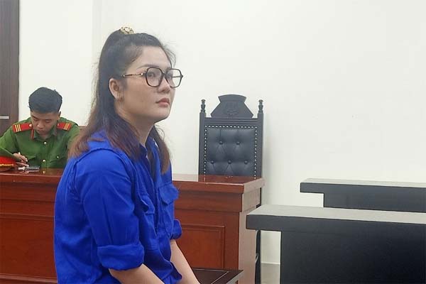 Cây rừng đổ, nữ du khách chết khi tham quan thác K50-3