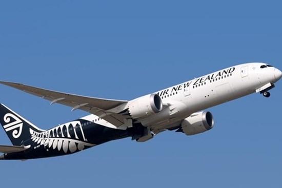 Hi hữu: Máy bay cất cánh 9 tiếng rồi hạ cánh đúng điểm xuất phát