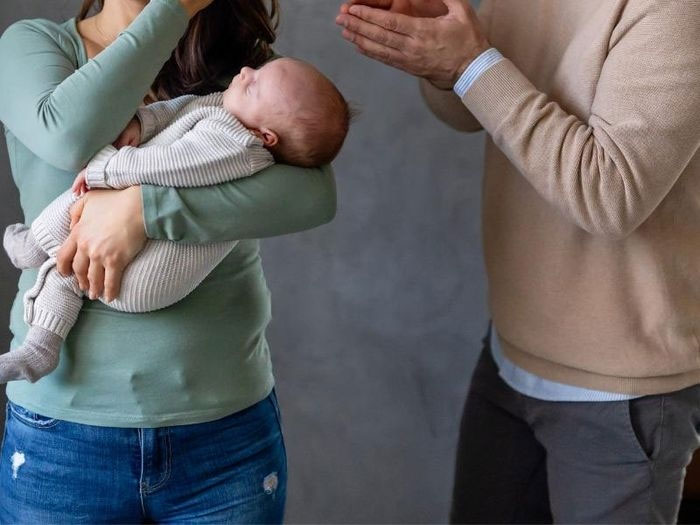 Ly hôn chồng cũ vì không sinh được con, vừa cưới chồng mới thì có bầu, nhưng xét nghiệm ADN xong chị tôi lại phải ly hôn tiếp-1